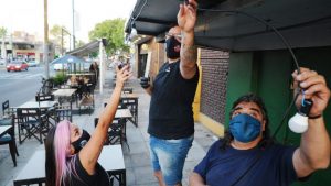 vuelta-a-los-bares-en-la-nueva-cuarentena-silvestro-1057721