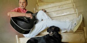 palito-ortega-ensaya-una-melodia___ZzXMpq3Y5_1256x620__1