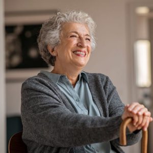 co-mo-adaptar-tu-casa-para-acoger-a-personas-mayores-foto-bigstock-2_1_621x621