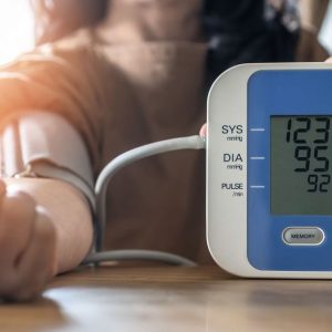 por-que-nuestra-presio-n-arterial-es-distinta-en-cada-brazo-y-debes-controlarla-en-ambos-foto-bigstock_1_621x621