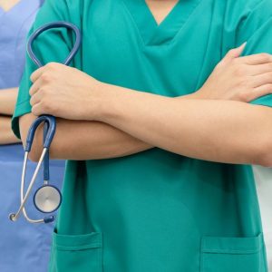 bigstock-doctor-working-in-hospital-wit-270696991_1_621x621