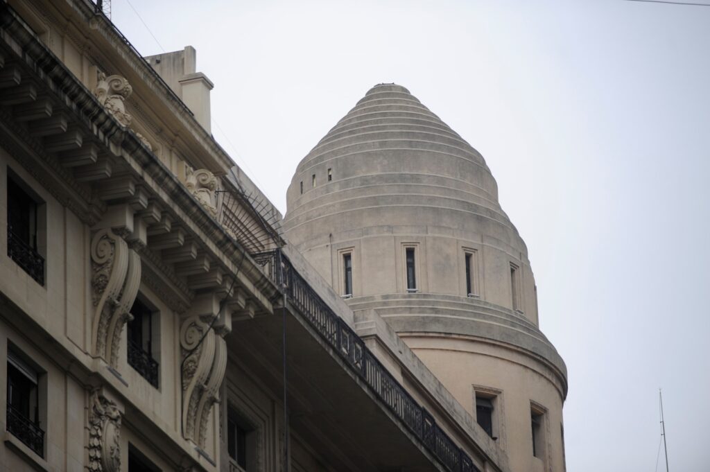 EilifJzvh_2000x1500__2