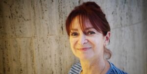 Q0d6XnSrC_1256x620__2