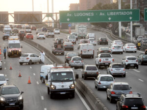 iMbVit5mo_2000x1500__1