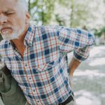 El dolor de espalda puede anticipar otro problema