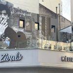 Charly ya tiene su mural