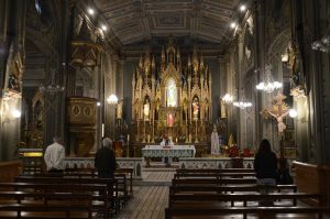 Aglaplata: 12/10/2020 - Inicia actividad religiosa en los templos de la ciudad.